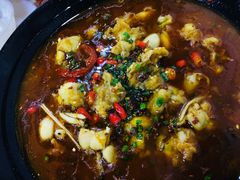 -虾弄弄海派小龙虾·牛羊蝎子火锅