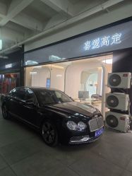 -喜爱高定婚纱摄影