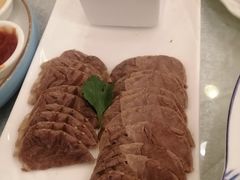 -马尔龙新疆饭店·清真(瑞景店)