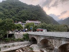 -秦岭峡谷漂流景区