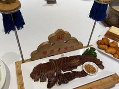 -白鹿苑蒙餐(鄂温克宾馆店)