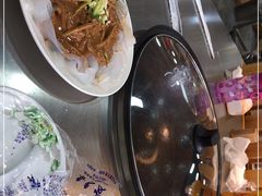 -屯老二农家铁锅炖·行业领军者(梅江店)