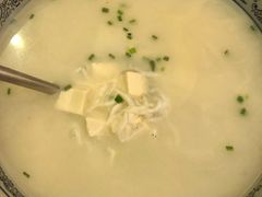 上犹陡水湖银鱼汤-客家大院·非遗赣南客家菜(郁孤台店)
