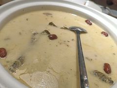 -黄泥岗·地道湖北菜(奥特莱斯店)