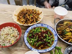 -江城燕子大排档(江汉路步行街店)