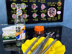 -烤肉小伙烤肉店