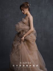 -雪中彩影婚纱摄影·微光艺术中心