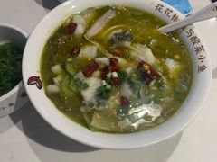 -渝是乎酸菜鱼·川渝小炒(新世界百货望京店)