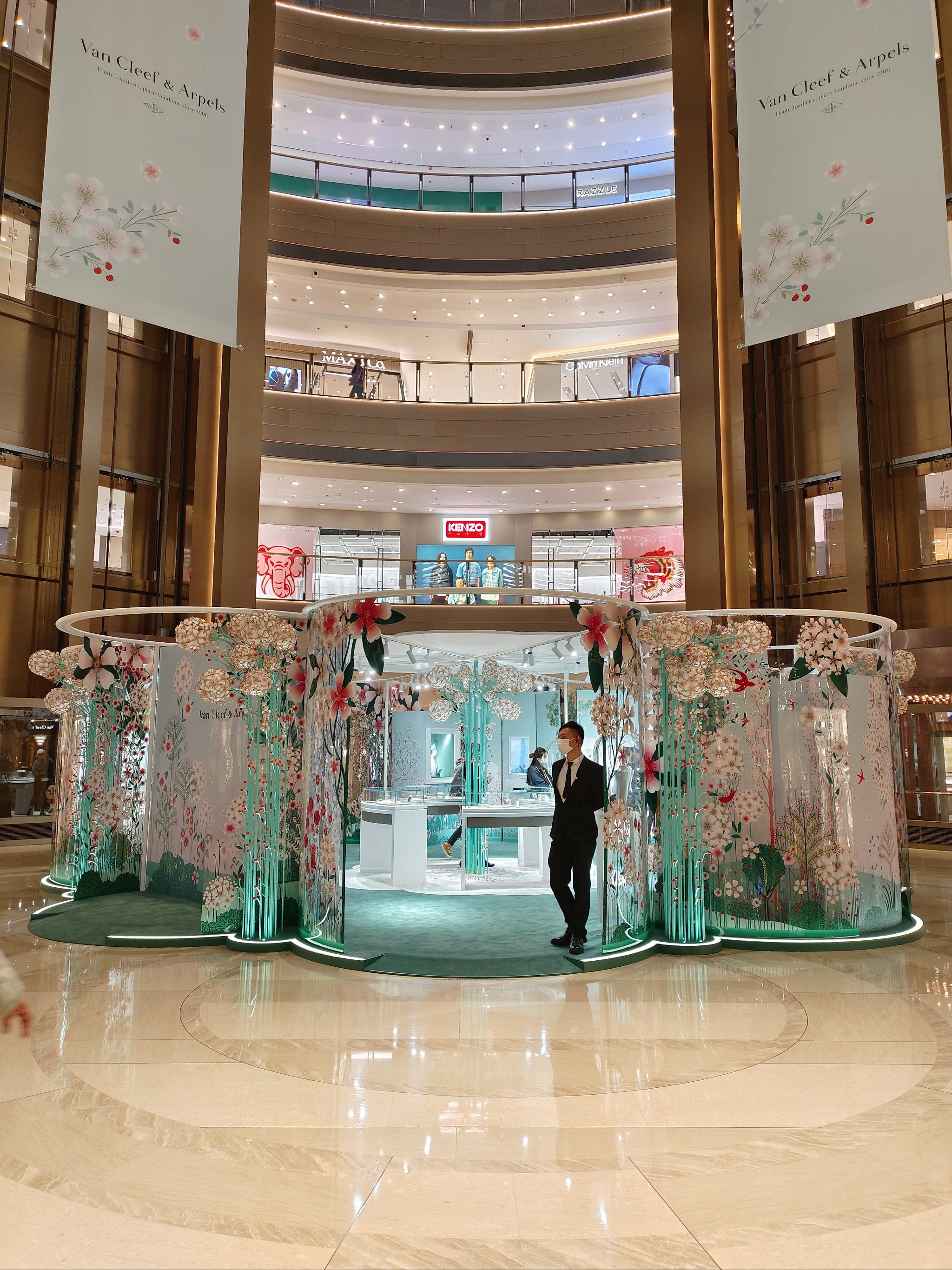 魔都快闪|梵克雅宝春之花园