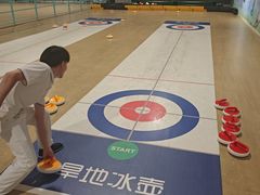 -极限PLAY运动娱乐新世界·团建派对表演休闲馆·室内高空游乐园