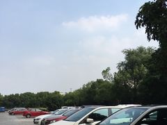 -百联中环购物广场-停车场