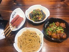 -黑白电视长沙小吃(美林M·LIVE天地东座店)