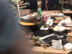-鹿鸣山草本茶香火锅(园西路店)