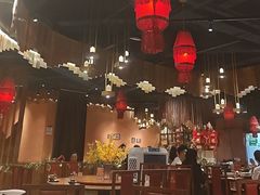 -老滇山寨•云南特色菜•地方菜•民族风情歌舞表演(金碧店)