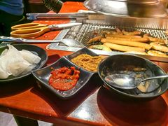 -肉甲韩国木炭烤肉(新壹街1店)