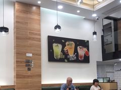 大堂-佰搭果·广式茶餐厅(西华路店)