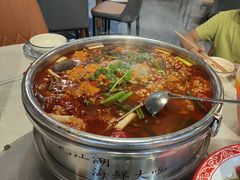 -牟记江湖重庆地标特色菜鱼蛋海鲜羊蝎子(巴南区黑金冠十多年好店)