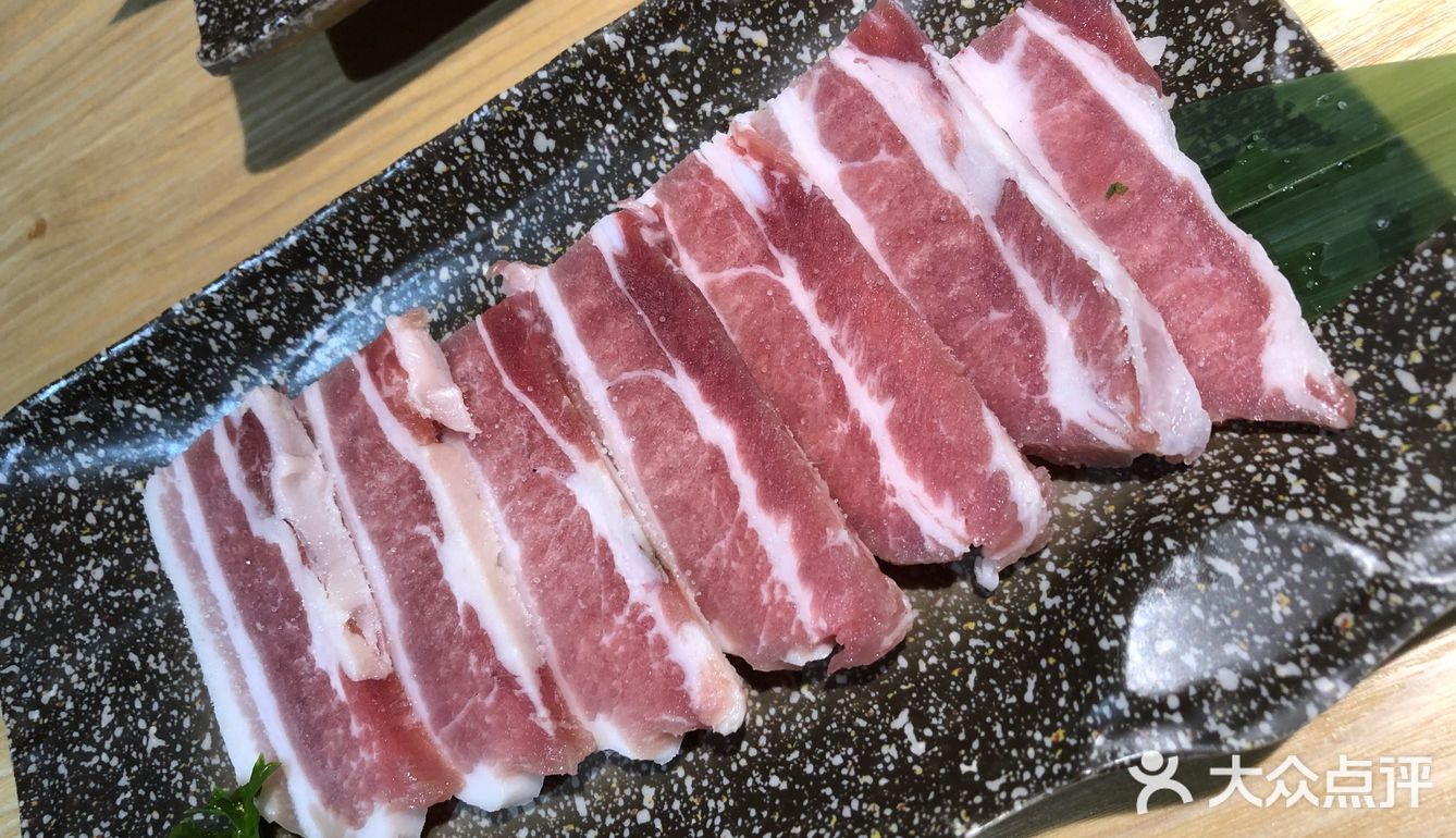 想吃日式烤肉，说走就走，家里周边找了一家
