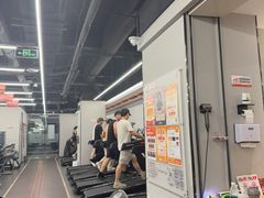 -乐刻运动健身(同曦假日百货店)