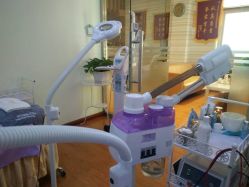 -苗方清颜专业祛痘养生