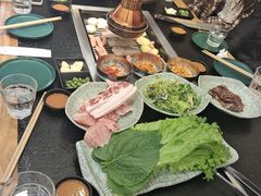 -臻牛烤肉