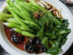 白灼菌菇菜心-新白鹿餐厅(松江开元地中海店)