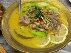 酸汤肥牛-九龙茶记·粤式餐厅融合菜(鹭江店)