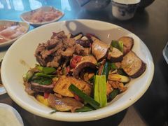 -富正毅三下锅·湘西韵味(天门山索道店)