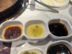 -洪氏嗨捞·广东猪肚鸡·椰子鸡火锅(西咸万象城店)
