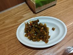 酸豆角-甲乙饼·北京手工肉饼(西直门凯德茂店)