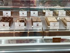 -VENCHI 闻绮(上海佛罗伦萨小镇店)
