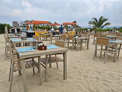 -亚龙湾希尔顿自助餐厅·海鲜·烧烤·沙滩BBQ·现场乐队