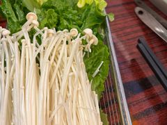 蔬菜三拼-沙胆彪炭炉牛杂煲(上海日月光广场店)