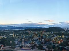 -七彩云南欢乐世界