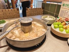 -左庭右院鲜牛肉火锅(浦江欢乐颂店)