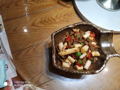 -黄泥岗·地道湖北菜(奥特莱斯店)