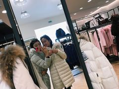 -伦敦比斯特购物村
