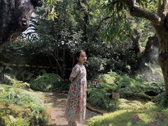 -Chom Cafe and Restaurant