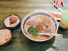 -鑫花溪牛肉米粉(东环大润发店)