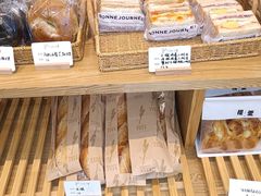 -提亚烘焙·手作面包·生日蛋糕(七星店)