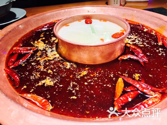 潮辣矿泉水火锅(中原万达店)图片 - 第3张