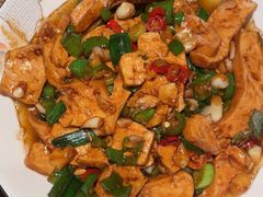 -爱碗亭·鲜炒湖南菜(壹城中心店)