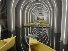 -涨巢·潮玩水疗局