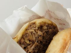 烧饼夹肉-穆得·老周家牛肉烧饼(普利街店)