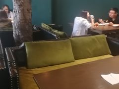 大堂-梧桐树下(云锦世家店)