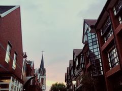 -钟书阁(松江泰晤士小镇店)