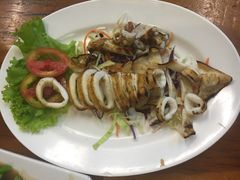 -J Daeng Seafood