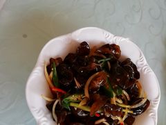 -皇冠明珠鱼翅楼(水上公园店)