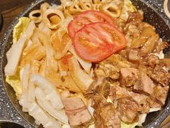 -鼎牛牛炖锅·烤串(温泉路店)
