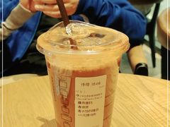 -星巴克臻选(莘庄仲盛店)